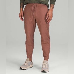 Lululemon men’s ABC Cropped Pull-On Pants (Brand New)
